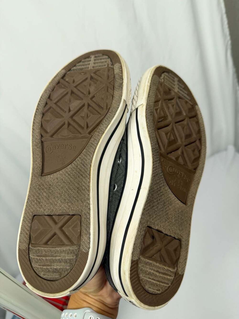 Converse Chuck Taylor All Star Low Top Sneakers in Gray Chevron Weave Pattern, S - Picture 5 of 6